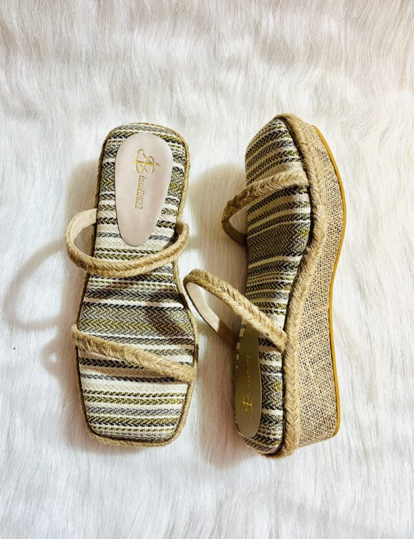 Flirty Woven - Image 3