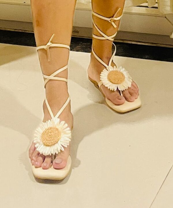 Daisy - Image 3
