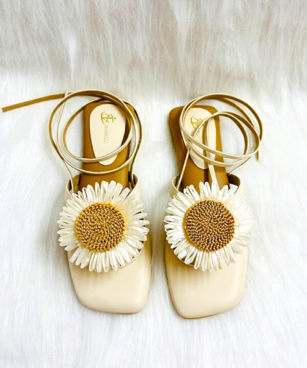Daisy - Image 4