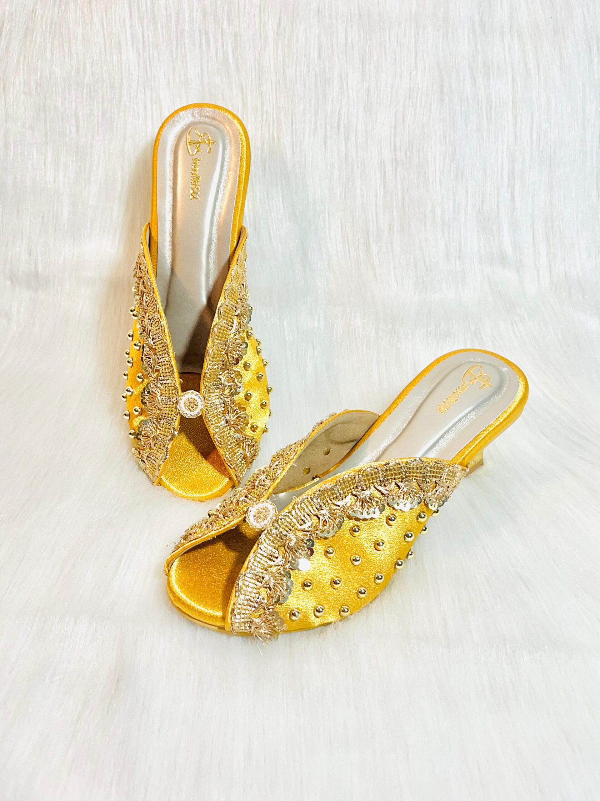 Women Festive kitten block Heel - Image 5