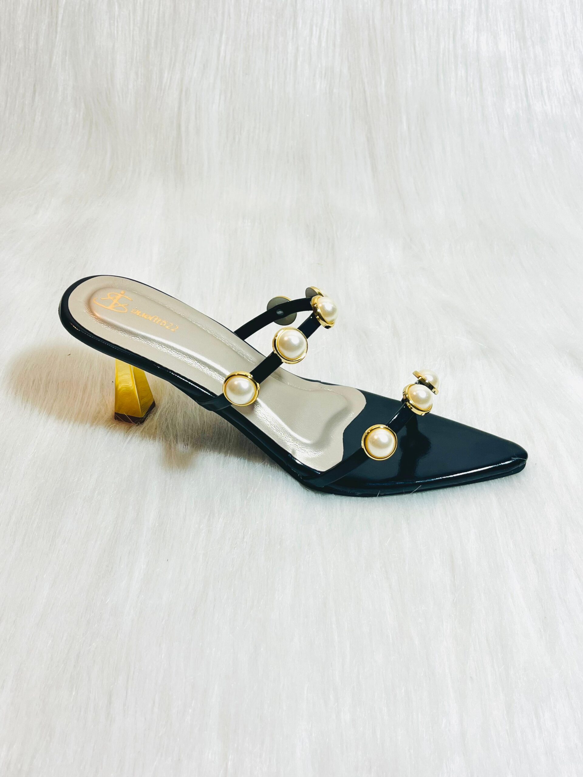 Women Kitten heel with Pearl emblishment - Image 6