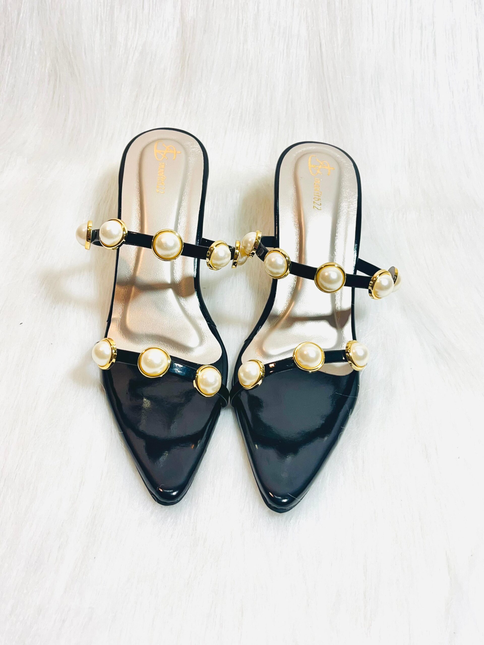 Women Kitten heel with Pearl emblishment - Image 7