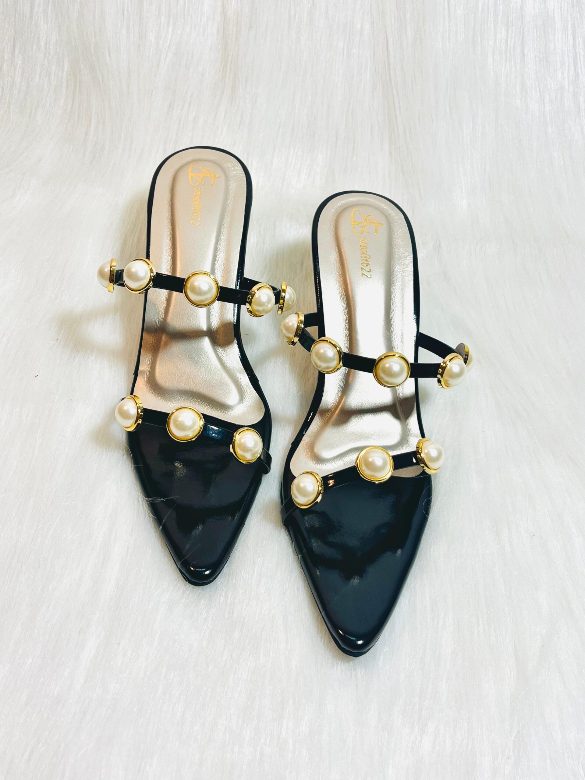 Women Kitten heel with Pearl emblishment - Image 4
