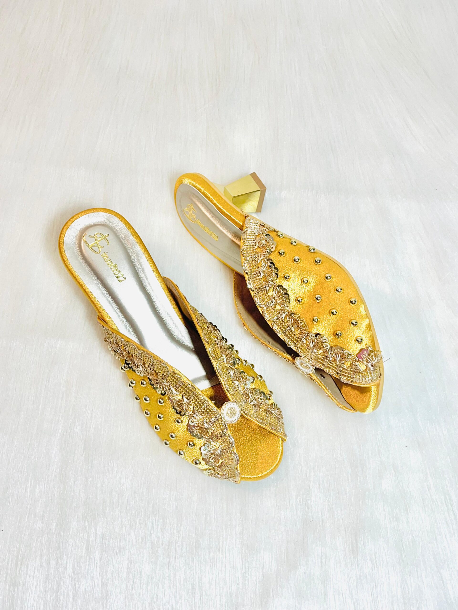 Women Festive kitten block Heel - Image 4
