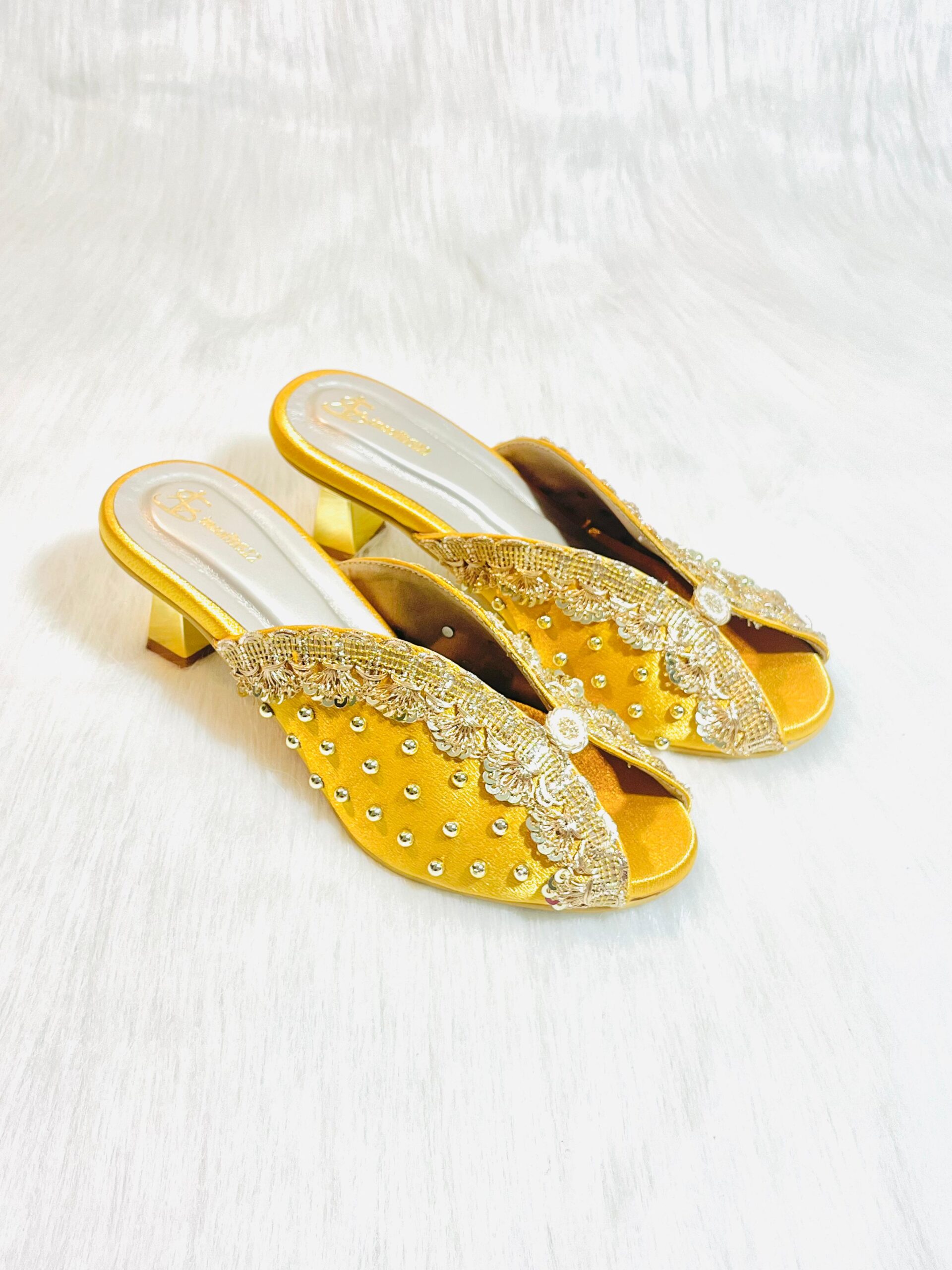 Women Festive kitten block Heel - Image 6