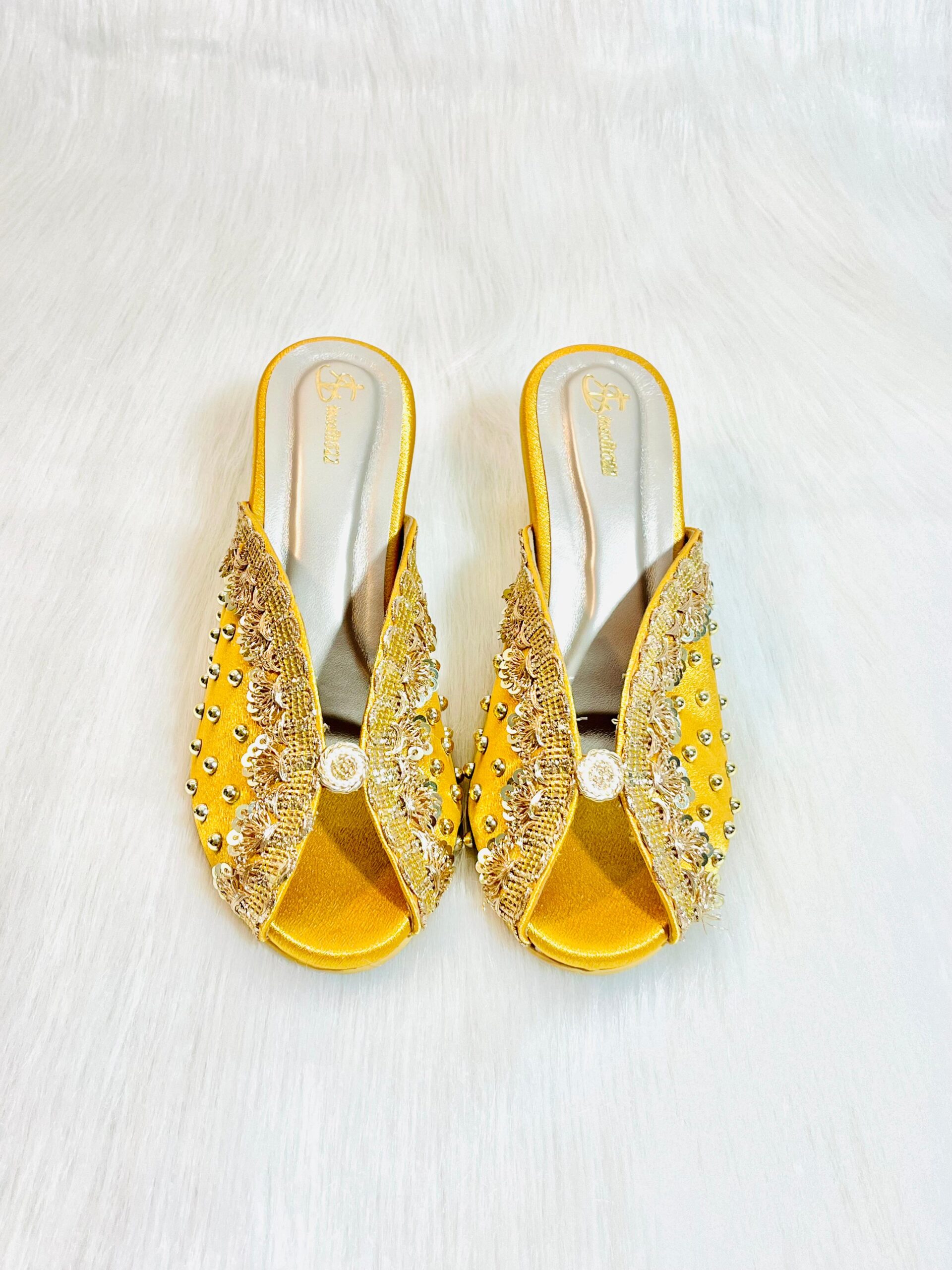 Women Festive kitten block Heel - Image 8