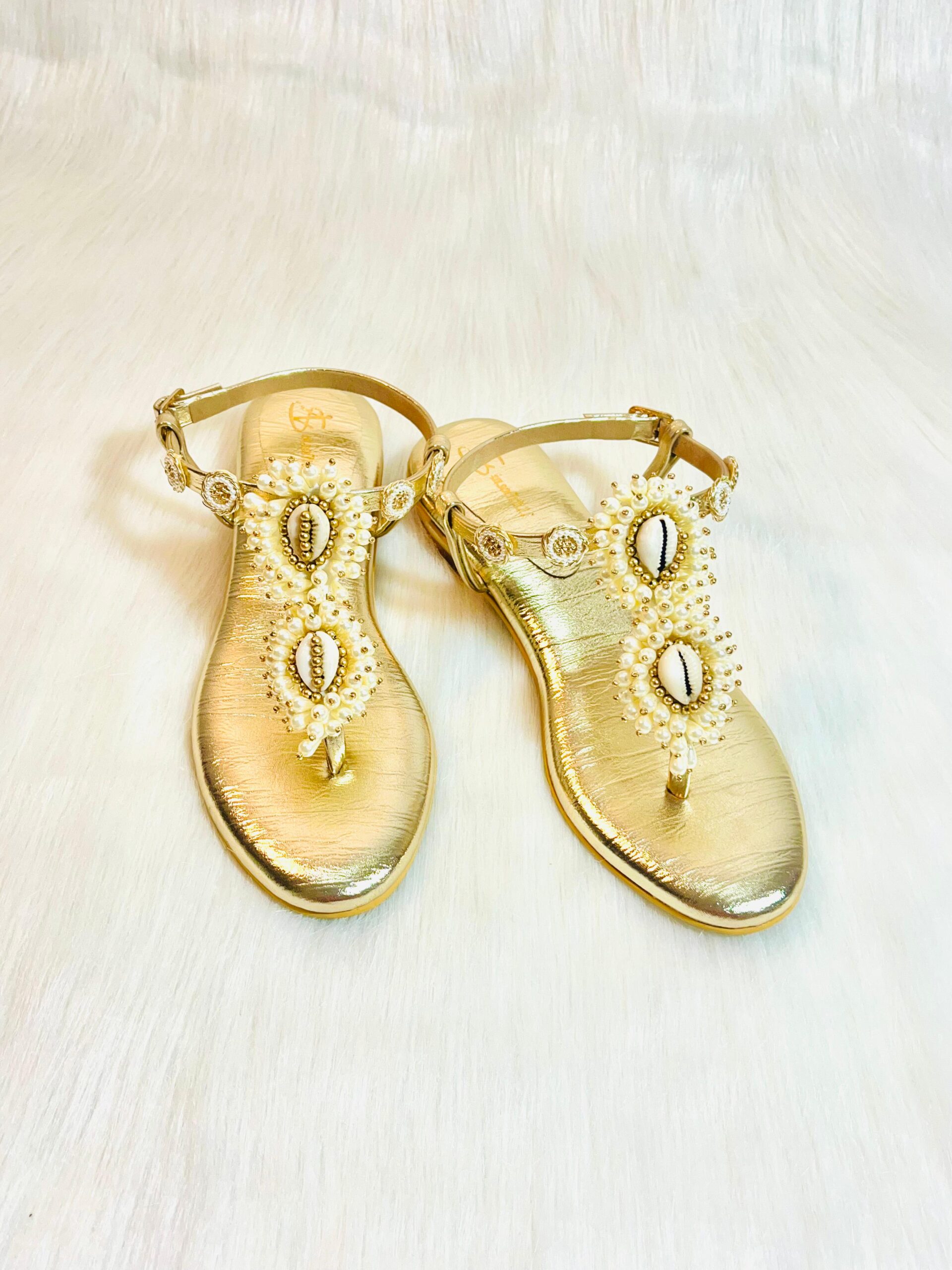 Handcrafted Twin Shell Flats - Image 2